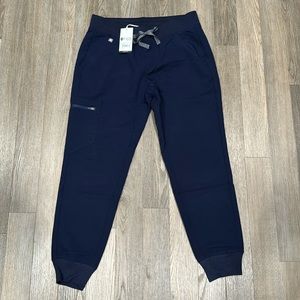 Figs Zamora Jogger petite small navy scrub pants